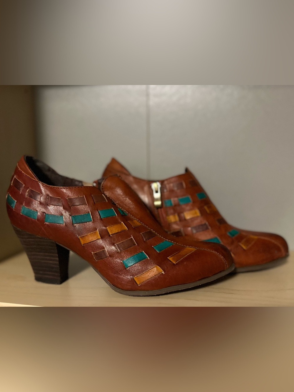 L'Artiste by Spring Step "Brilliance" Woven Leather Ankle Booties Sz 40 US 8.5-9